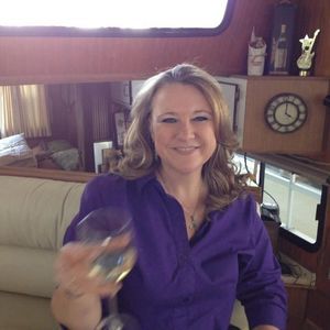 Meet your Posher, Crystal